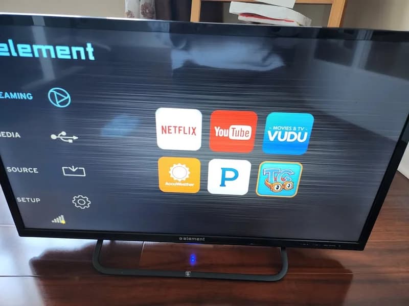 32" Element ELST3216H smart TV
